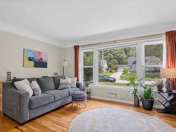 5th image of 4108 Ardmore Rd