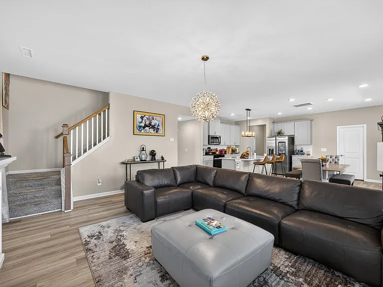 676 Winesap Dr — Photo 17