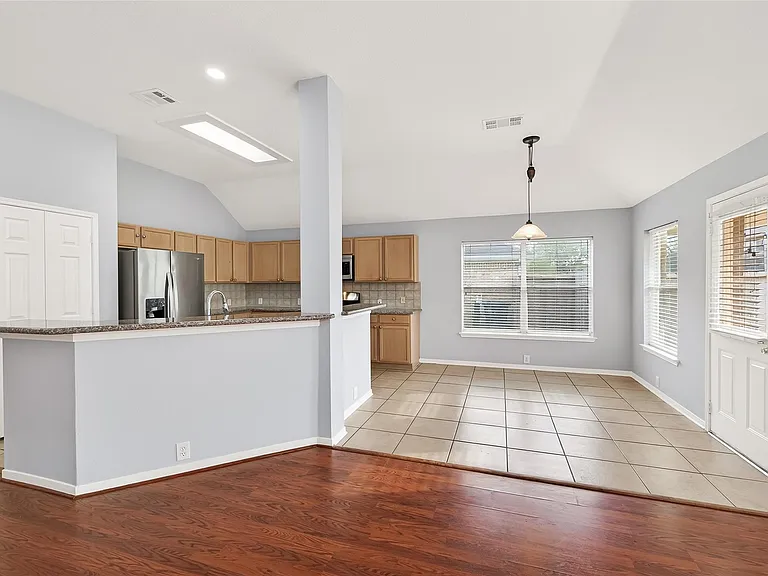 3135 Silver Cedar Trl — Photo 15