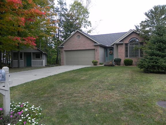 3rd image of 118 Sylvan Ct