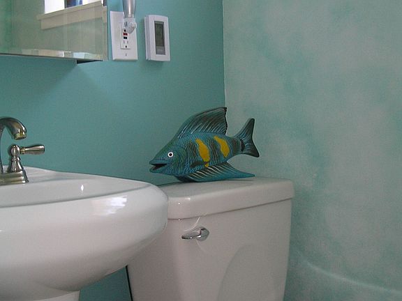 Updated 1/2 Bathroom