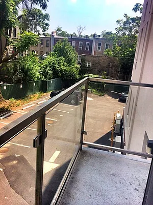 Rented by Elite NY Holdings | media 43