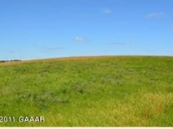 Poplar Ave, Lowry, MN 56349