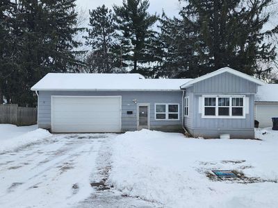 127 E High St, Wautoma, WI, 54982