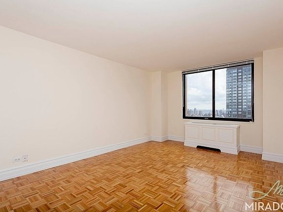5th image of 145 W 67th St APT 40G