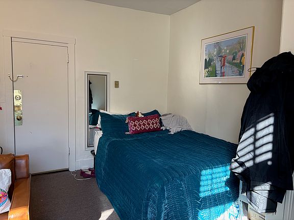 5th image of 12 Symphony Rd APT 3