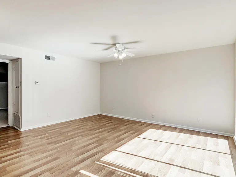 229 Westmoreland St #5 — Photo 3