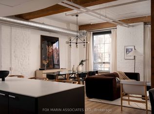 781 King St W #302, Toronto, ON M5V3L5