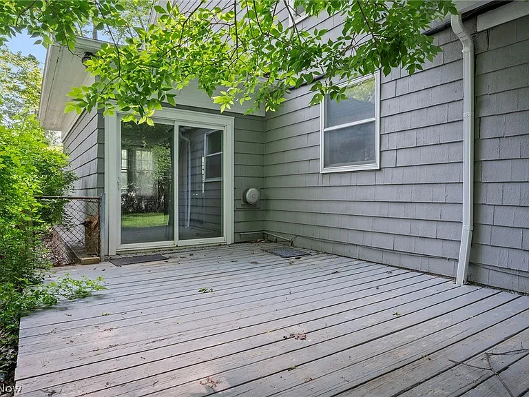 2924 Brighton Rd — Photo 6