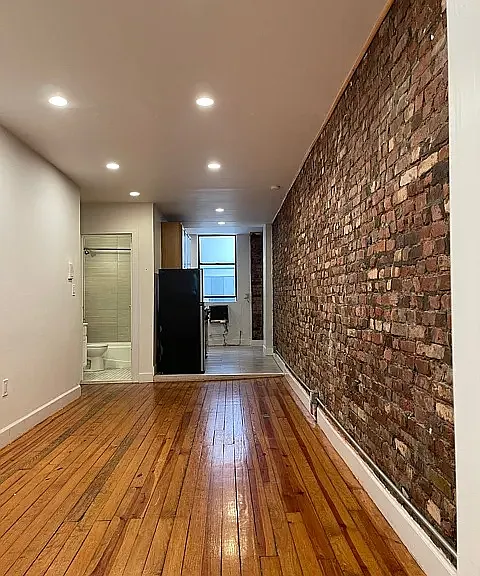 15 Stanton St #1B — Photo 8