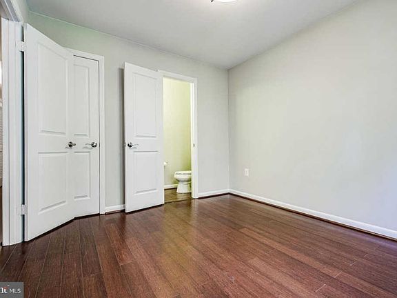 4th image of 4431 7th St N