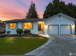 4214 NE 2nd St, Renton, WA 98059