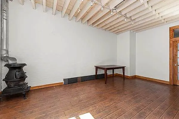 Rented by TorsX Inc | media 5