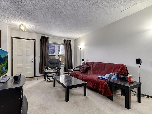 4th image of 1557 S Owens St APT 57