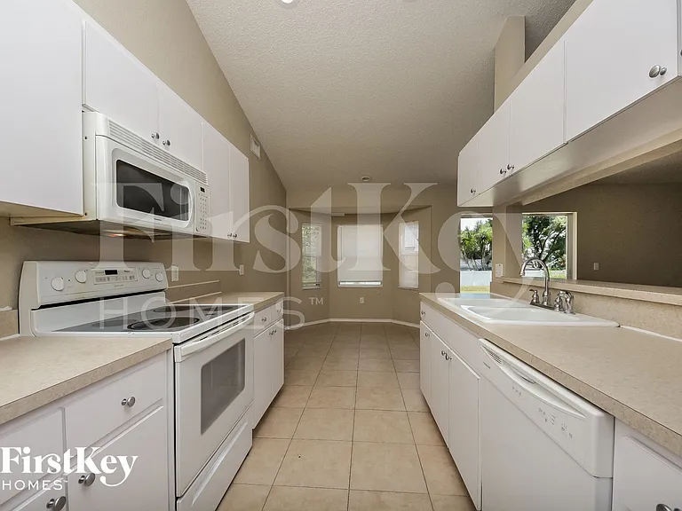 157 Oak Crossing Blvd — Photo 5