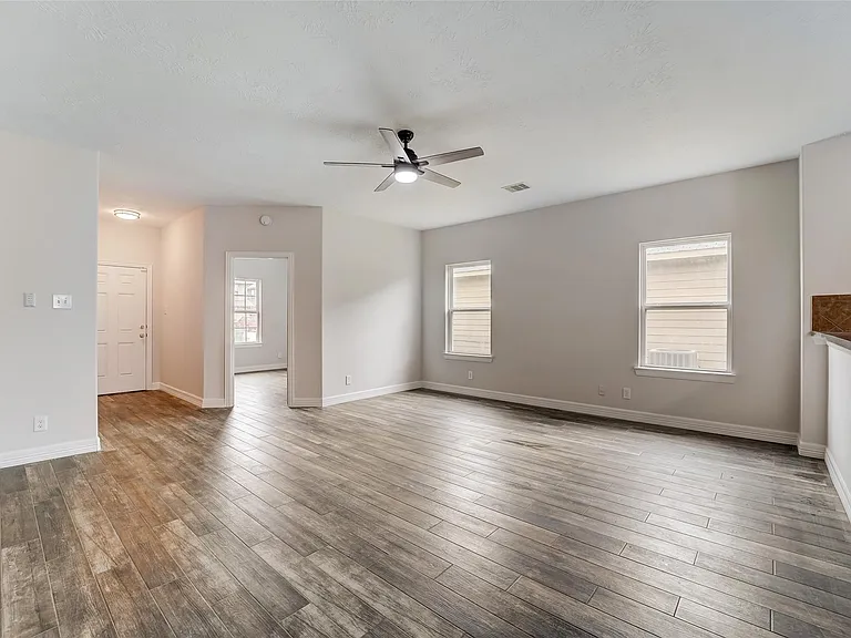 315 Apache Field Ln — Photo 7