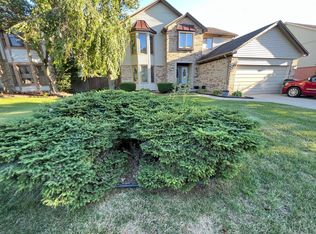 15032 Orleans Dr, Shelby Township, MI 48315