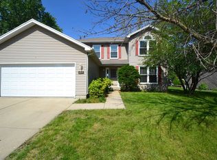 199 Roman Cir, Bolingbrook, IL 60440