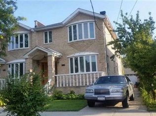 16630 15th Dr, Whitestone, NY 11357