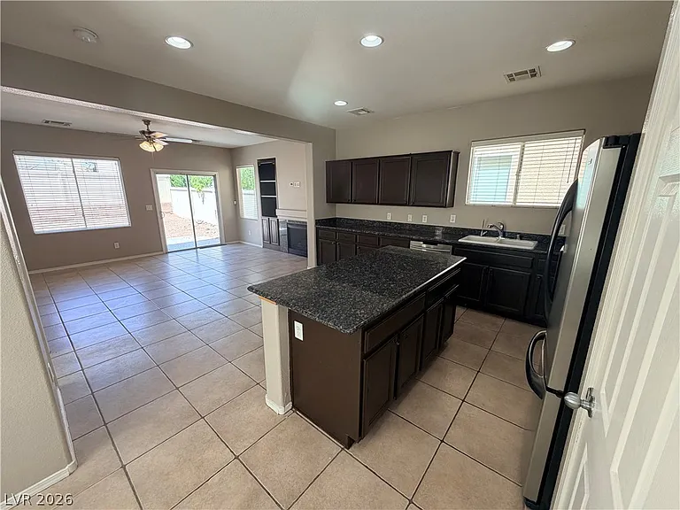 4320 Laguna Garden Ave — Photo 12