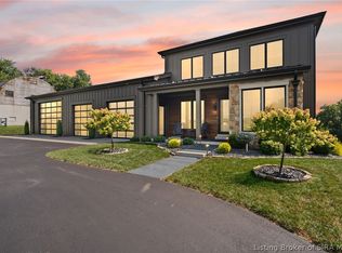 15000 Starlight Rd, Floyds Knobs, IN 47119