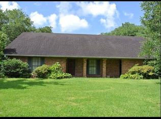 4008 Walnut Dr, New Iberia, LA 70563