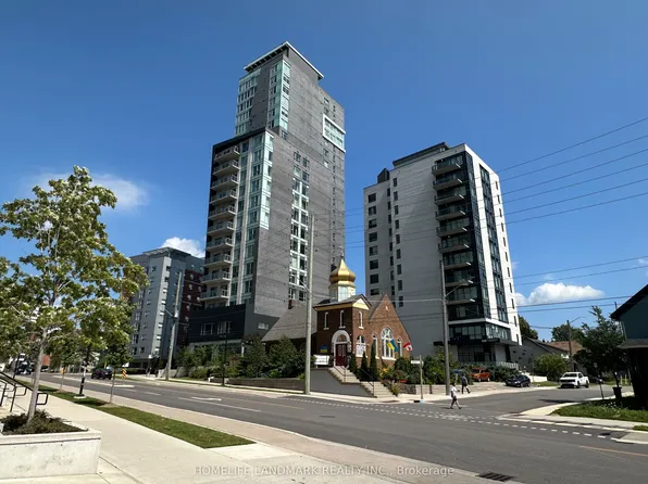 158 King St S #2004, Waterloo, ON N2J 0E5