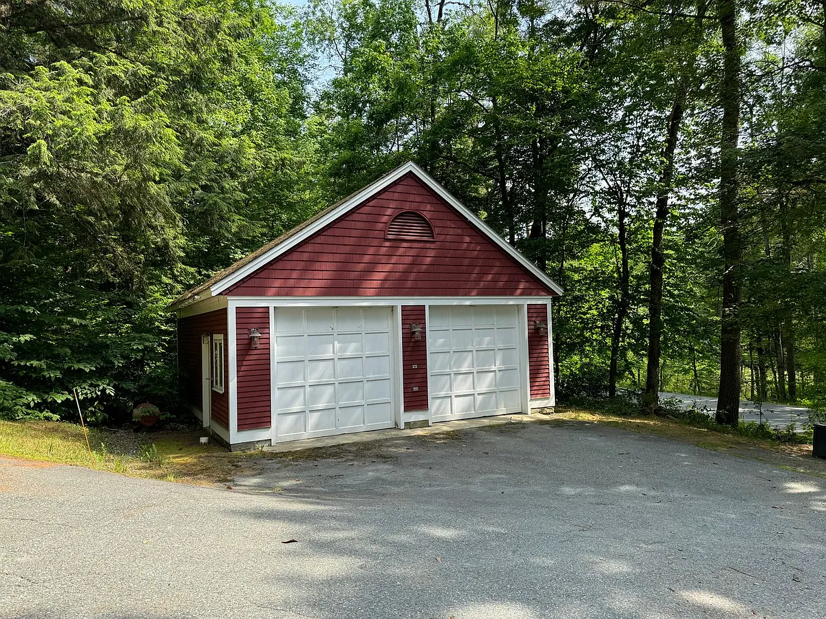 Building Photo - 1490 & 1494 Beaver Meadow Rd
