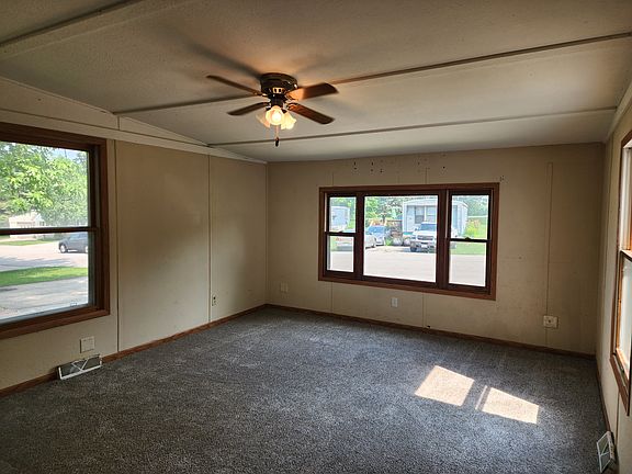 4th image of MNR Hill Dr Site # 33