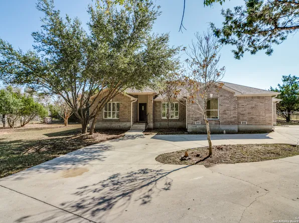 9460 Windwood Dr, Boerne, TX 78006