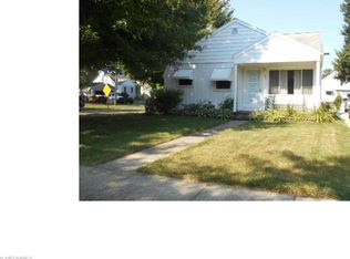 421 Henry St, Elyria, OH 44035