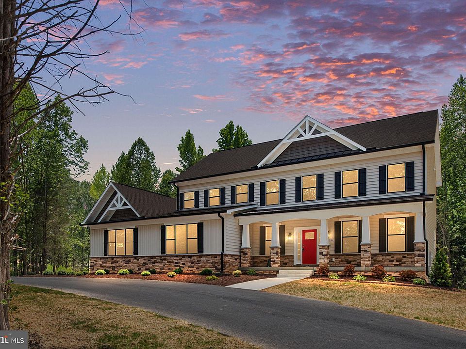 1st image of 128 Castlebar Dr