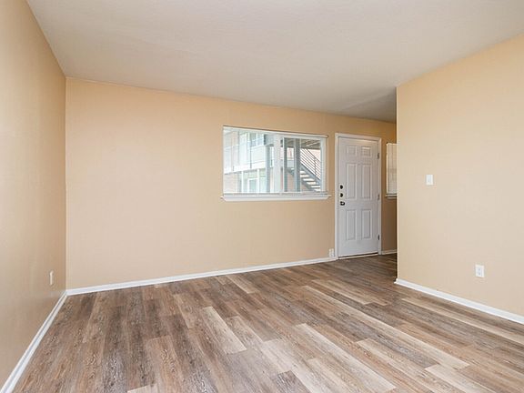 2nd image of 2806 SW 28th Ave #1B-1Ba-780Sqft