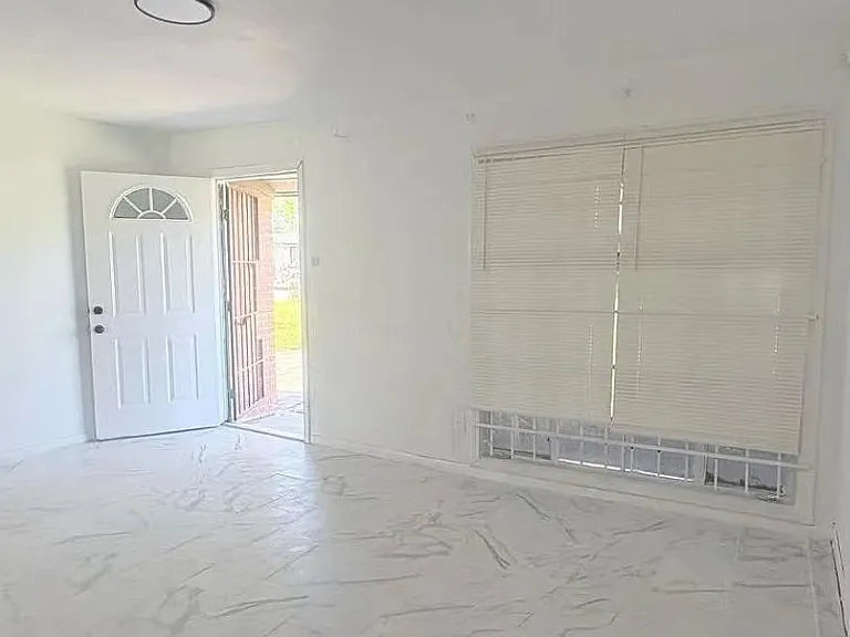 8710 Josie St — Photo 2
