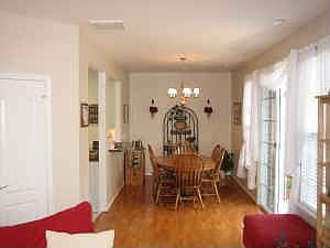 4th image of 5337 Elston Ln