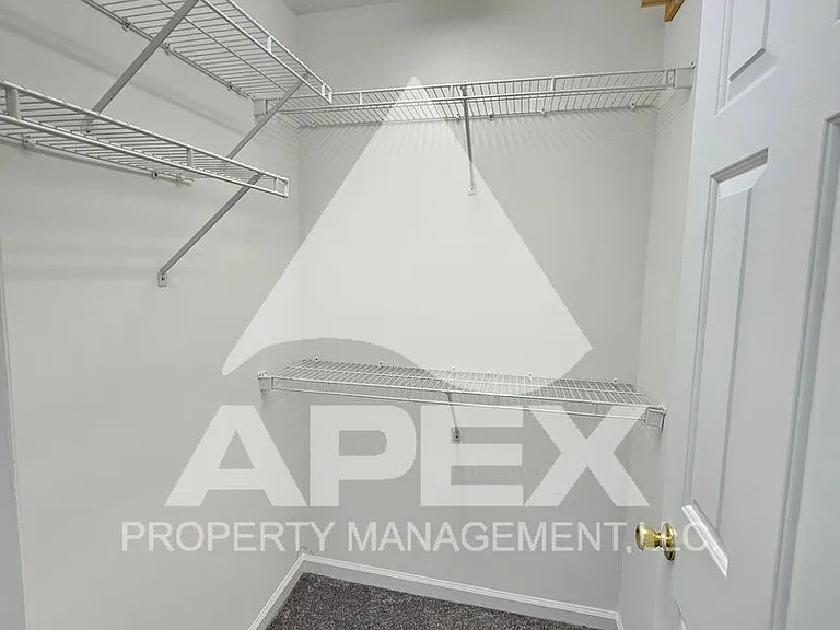 8705 Trapper Ln — Photo 24