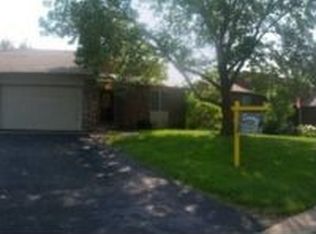 8132 Hampshire Ave N, Brooklyn Park, MN 55445