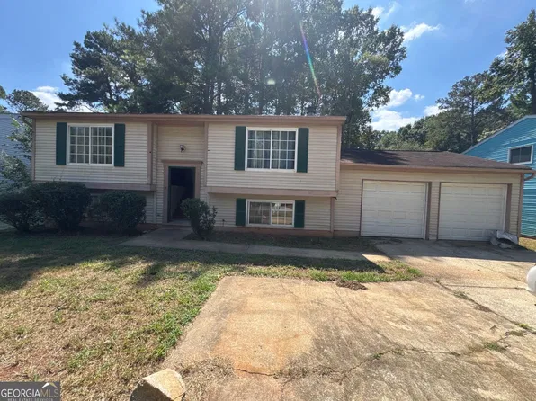 4755 White Oak Trl, Stone Mountain, GA 30088