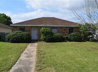 9208 Landis Dr, Beaumont, TX 77707