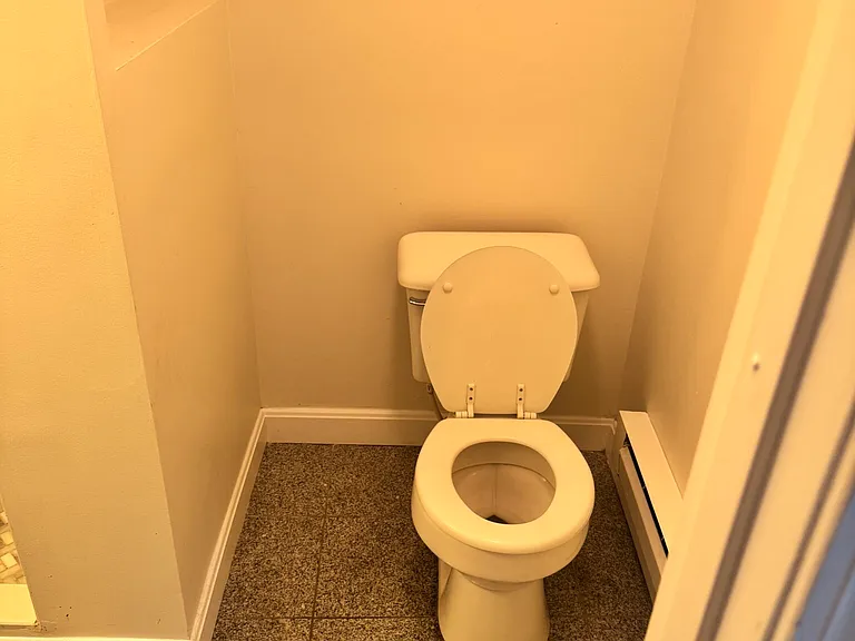 70 Joy St #16D — Photo 3