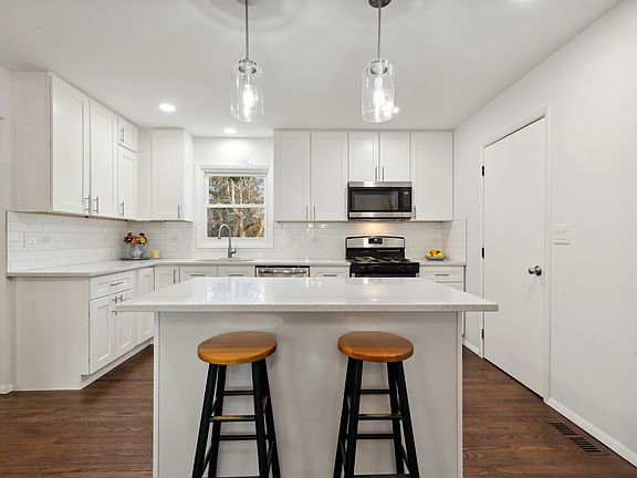 3rd image of 5929 Osage Ave
