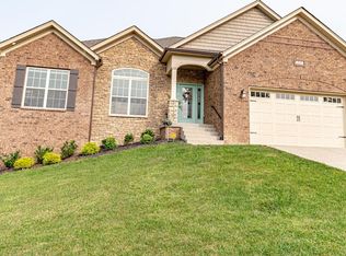 521 Reserves Ct, Simpsonville, KY 40067