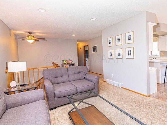 4th image of 1617 14th St E