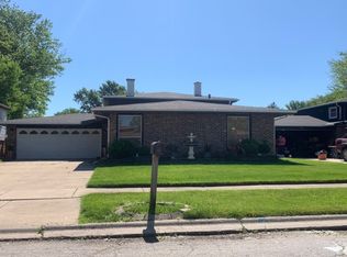 15725 Madison Ave, Dolton, IL 60419