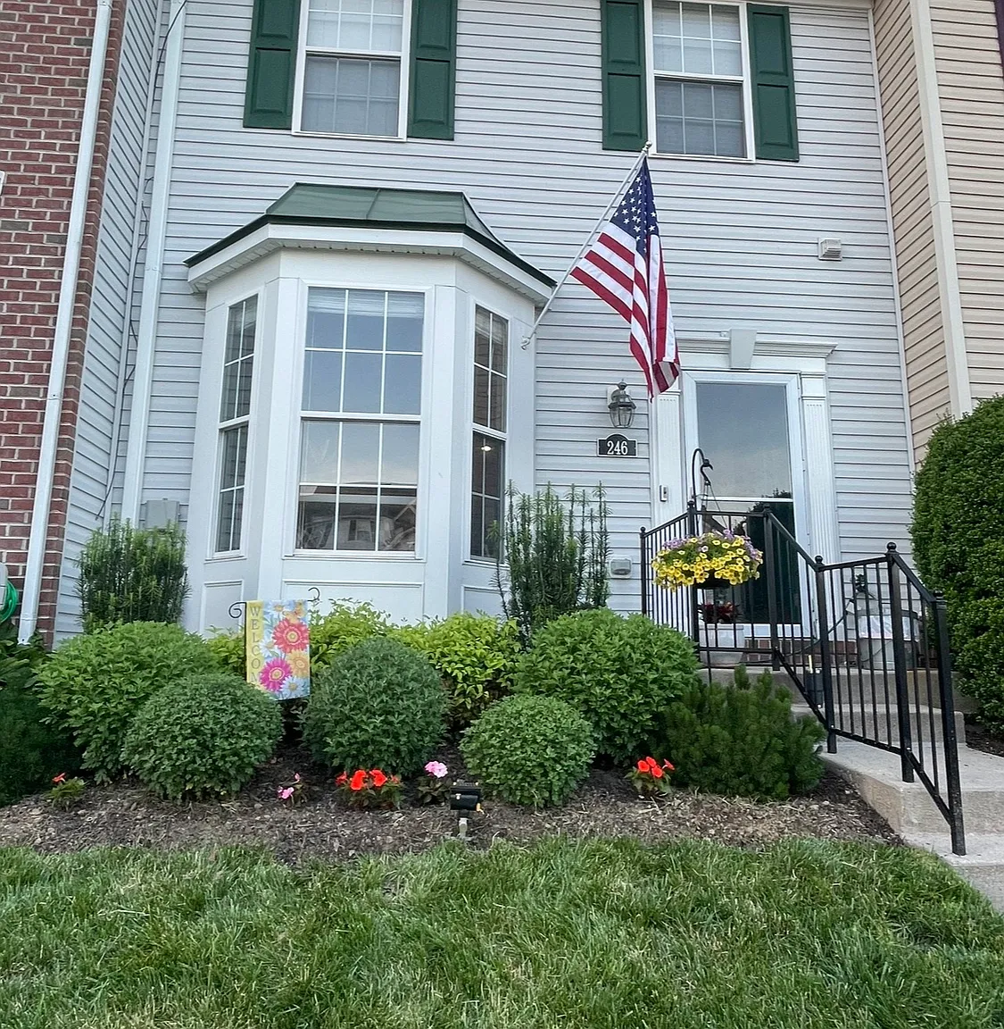 3 bed, 3.5 bath, 2000 sqft, $2,500 — Photo 1