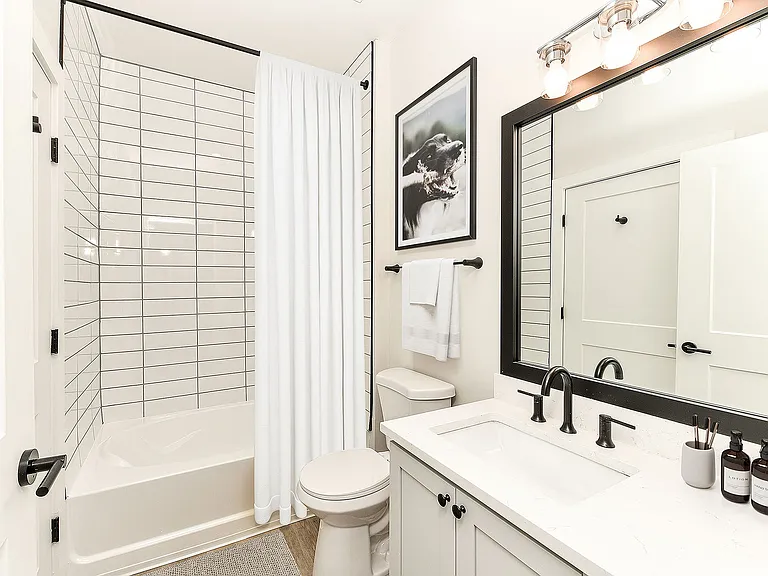 Brand New Diamond Renovation!