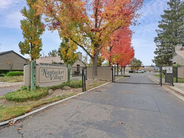 7406 Lighthouse Dr, Stockton, CA 95219