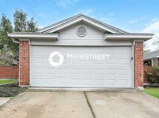 6814 Fire Hill Dr, Fort Worth, TX 76137