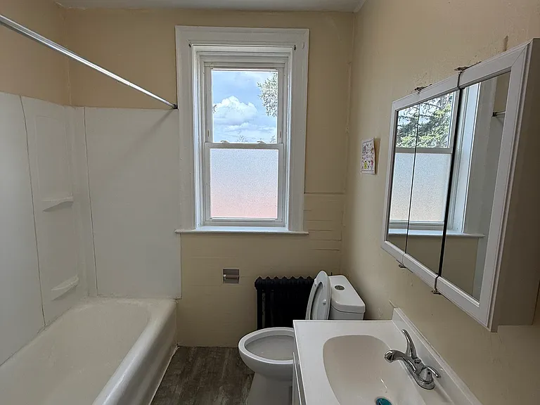 34 Hotchkiss St #C6 — Photo 11