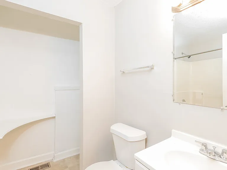 8721 W Bourne Dr — Photo 14